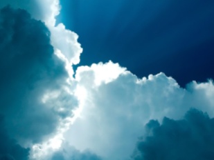 5403-nuages-et-ciel-tres-bleu-WallFizz